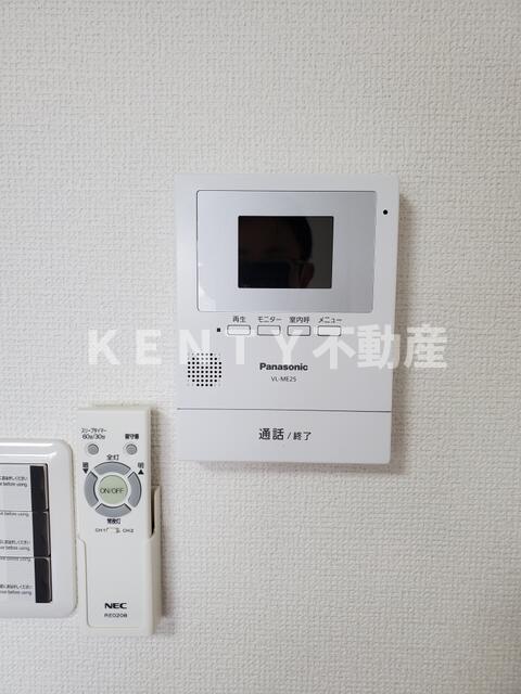 セキュリティ　モニター付きインターホン