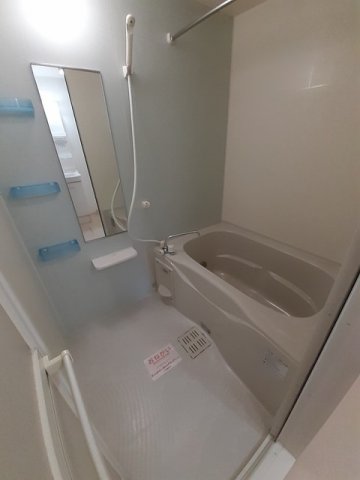 バス・シャワールーム　落ち着いた空間のお風呂です
