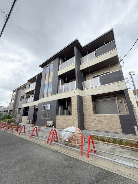 建物外観　建築中