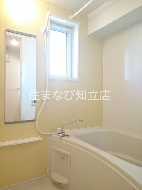 バス・シャワールーム　同型別部屋写真