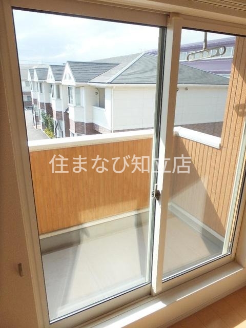 バルコニー　同型別部屋写真