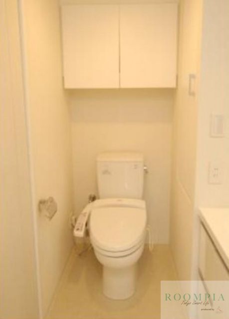 トイレ　同タイプの別部屋の写真です