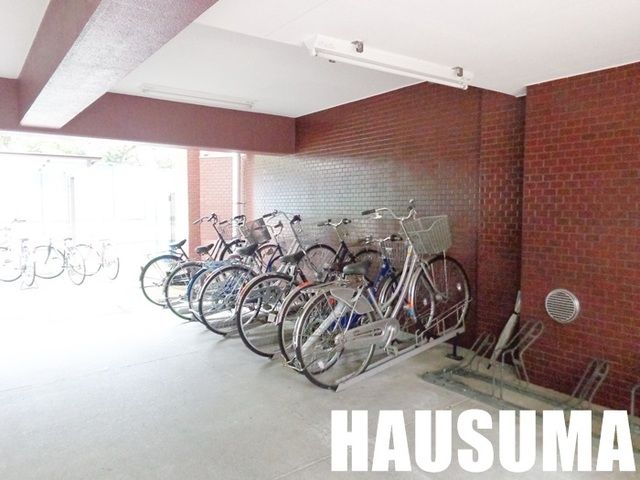 駐車場　自転車置き場