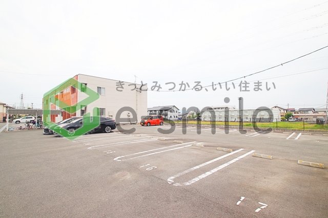 駐車場　駐車場完備です