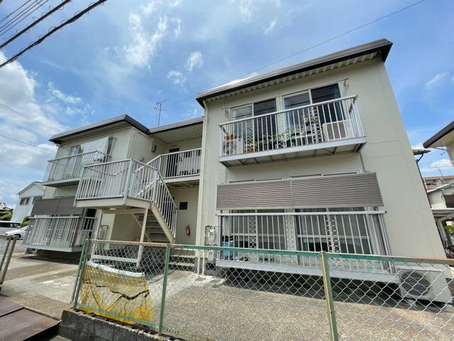 建物外観　★全戸角部屋の中階段タイプ★