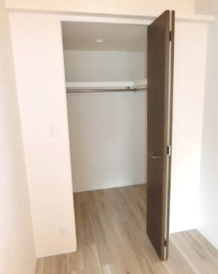 収納　同施工会社の同仕様写真です。
