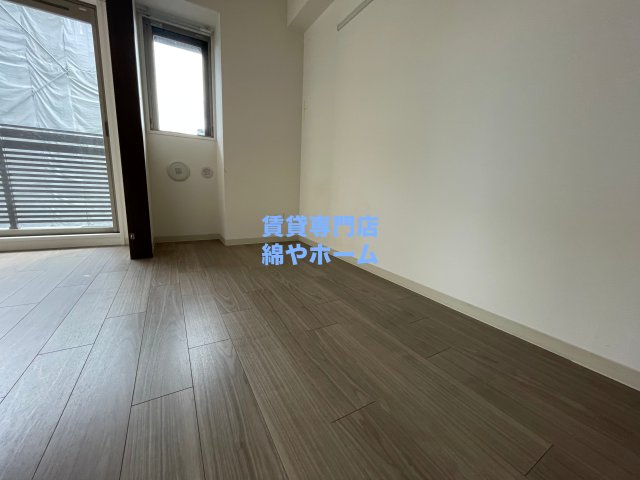 その他部屋・スペース　開放的な寝室です