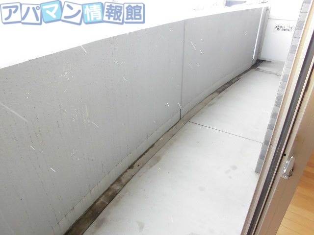 バルコニー　※別号室のお写真になります