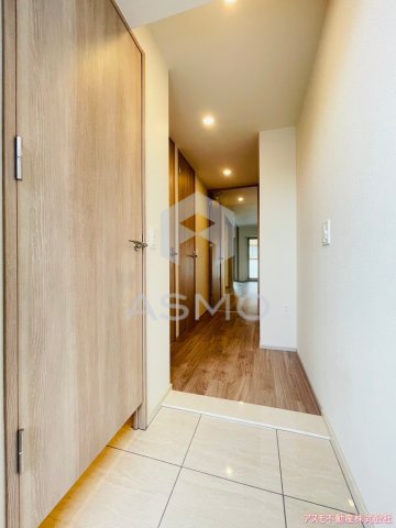 玄関　同マンション別部屋　参考写真