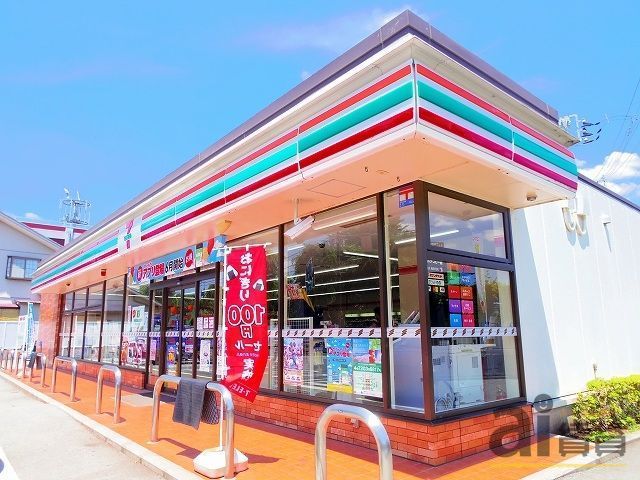 コンビニ　セブンイレブン清瀬元町2丁目店（コンビニ）まで690m
