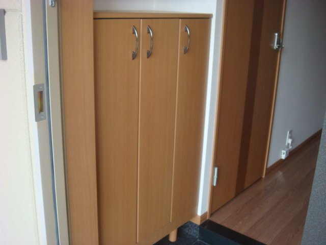 玄関　下駄箱