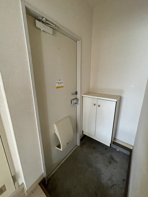 玄関　別部屋参考写真です