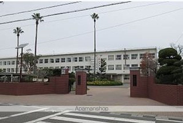 高校・高専　向陽高等学校（高校・高専）まで227m