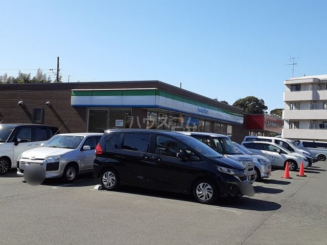 コンビニ　ファミリーマート 藤沢舟地蔵店（コンビニ）まで394m