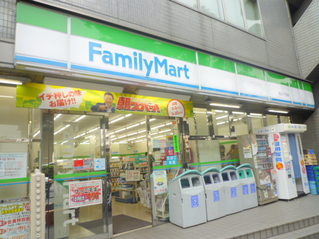 コンビニ　ファミリーマート関口一丁目店（コンビニ）まで365m