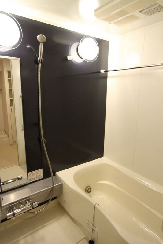 バス・シャワールーム　別タイプ部屋　参考写真です