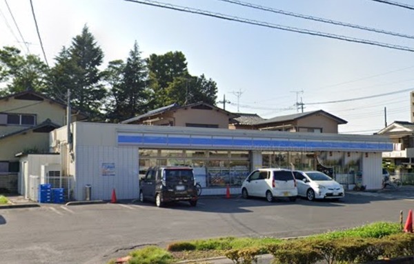 コンビニ　ローソン 春日部南四丁目店（コンビニ）まで432m