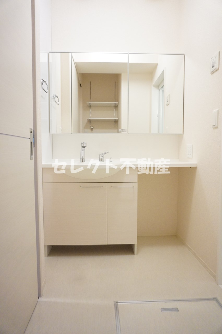 洗面設備　【ライジングサンIII】203 洗面化粧台
