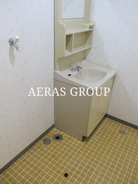 洗面設備　同仕様参考写真