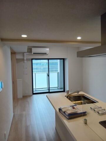 居室・リビング　こちらの居間で趣味の時間をお楽しみください