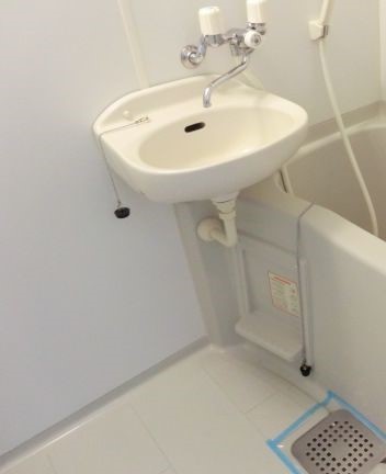 洗面設備　別部屋参照写真