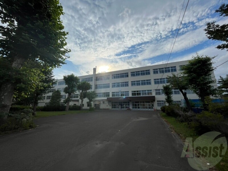 中学校　札幌市立東栄中学校（中学校）まで1546m