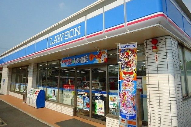 コンビニ　ローソン（コンビニ）まで500m