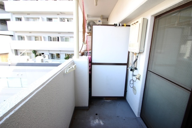 バルコニー　写真は違う号室です。