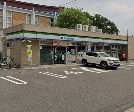 コンビニ　ファミリーマート 北高校南店（コンビニ）まで128m