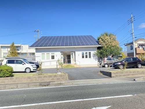 病院　このはなファミリークリニック（病院）まで305m