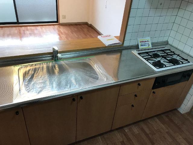山陽電鉄本線 飾磨駅 徒歩18分 2階建 築27年のキッチン写真