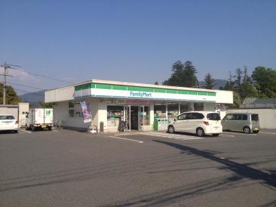 コンビニ　ファミリーマート 可部虹山店（コンビニ）まで490m