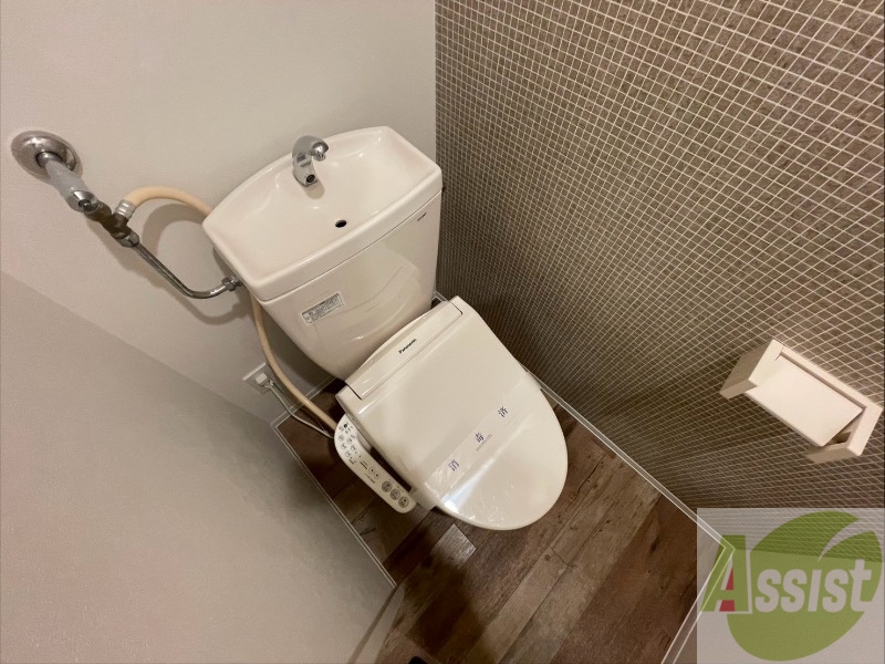 トイレ　こちらはトイレです。清潔感があり、安心して使用できます。