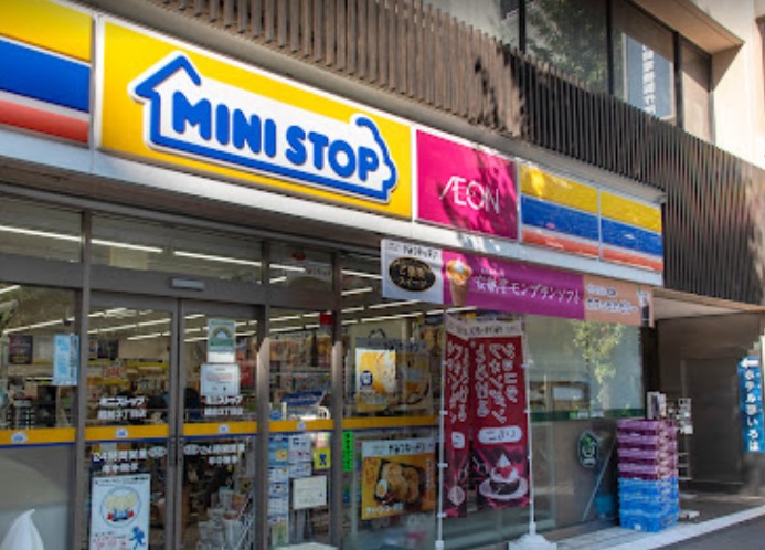 コンビニ　ミニストップ蔵前3丁目店（コンビニ）まで221m