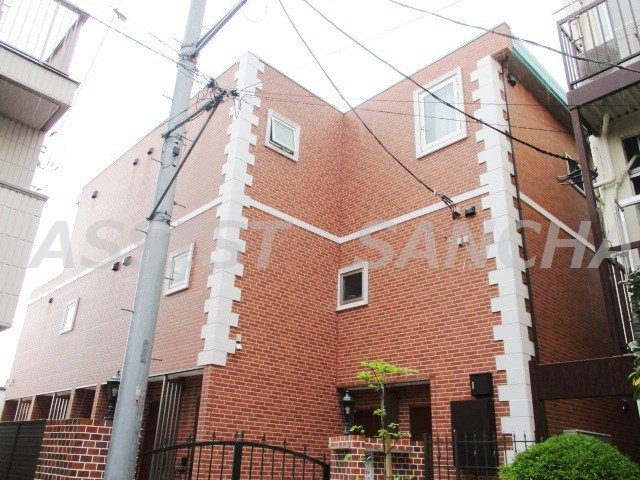 建物外観　お電話でお問い合わせ頂きますとスムーズに対応可能です!