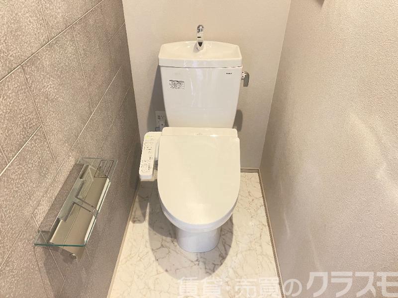 トイレ　ウォシュレット＆ウォームレット