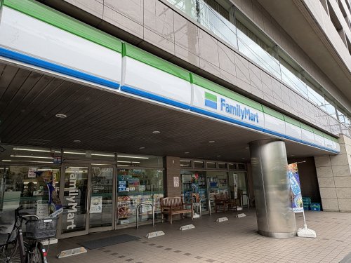 コンビニ　ファミリーマート　川崎多摩病院前店（コンビニ）まで448m