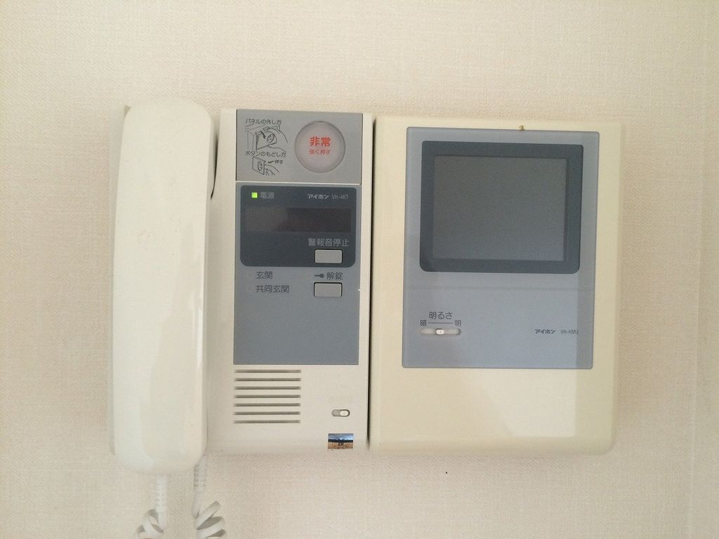 セキュリティ　TVモニターホン（別室参考写真）