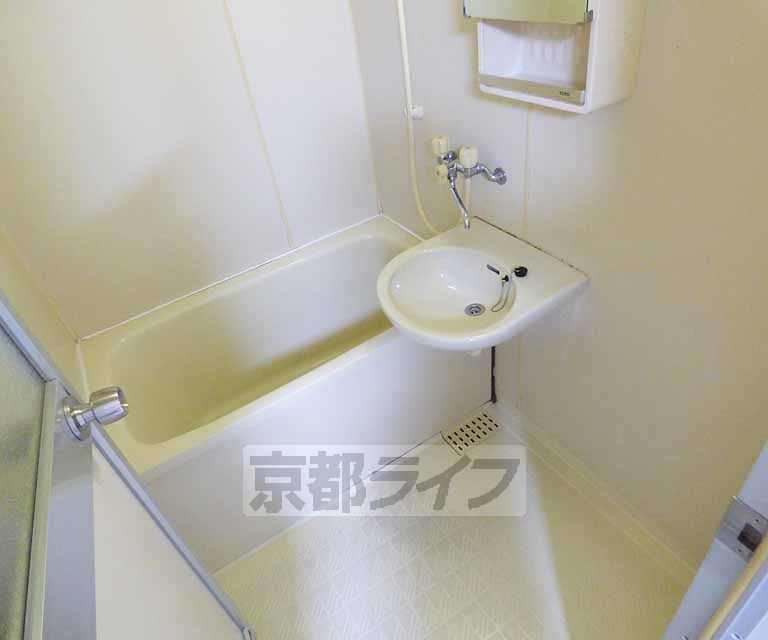 バス・シャワールーム　お風呂です。