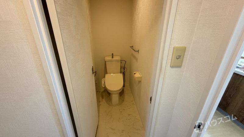 阪急宝塚線 服部天神駅 徒歩19分 8階建 築31年のトイレ写真