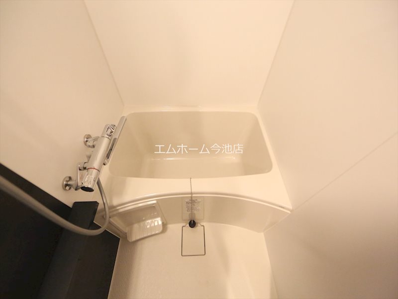 バス・シャワールーム　浴室暖房乾燥機能付バス