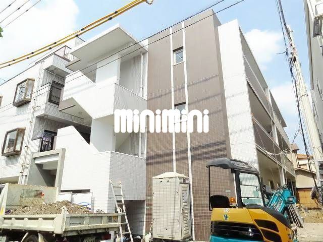 建物外観　３階建てのマンション