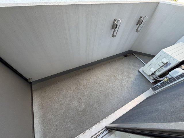 バルコニー　※別部屋の参考写真です