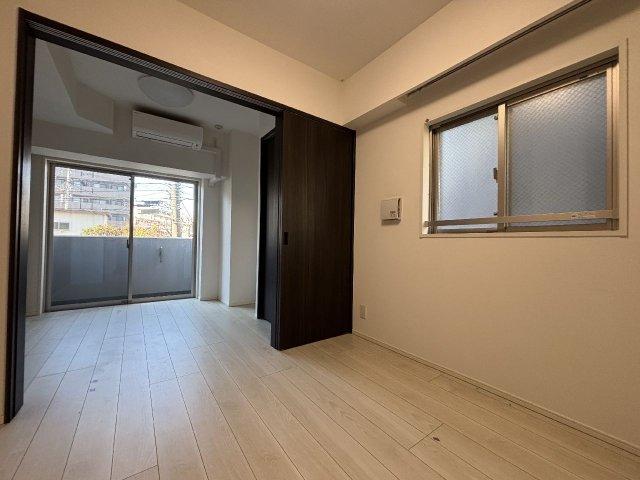 居室・リビング　※別部屋の参考写真です