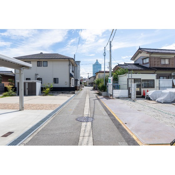 その他共有部分　前面道路