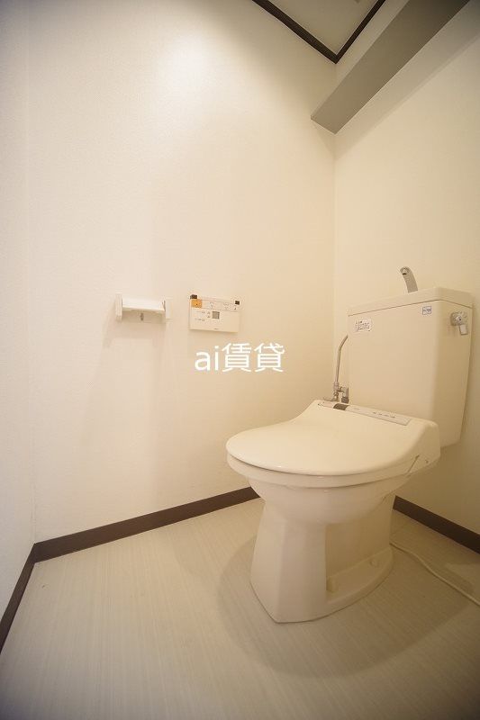 トイレ　※同仕様写真です