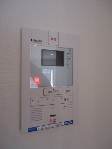 セキュリティ　※TV付インターホン！ 来訪者の顔が見えるから安心☆