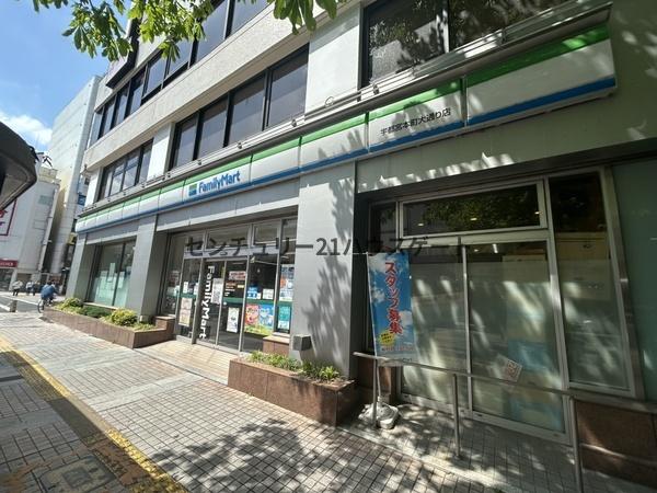 コンビニ　ファミリーマート宇都宮本町大通り店（コンビニ）まで428m