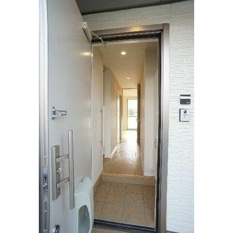 アーバン湘南の玄関写真