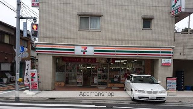 コンビニ　セブンイレブン（コンビニ）まで369m